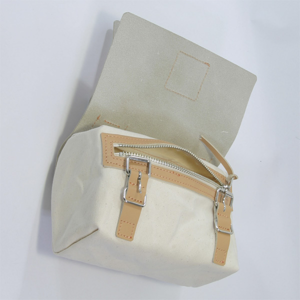 iPhone6 Plus �{�v�蒠�^���U�[�P�[�X